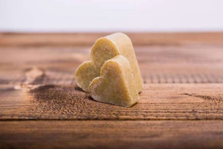 Mydełko z pyłkiem i miodem serduszko Honey Therapy 75g